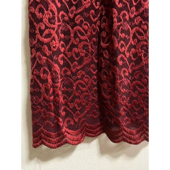 Kimchi Blue Lucinda Scalloped Lace Bodycon Mini Dress In Wine Color Size… - Picture 9 of 14